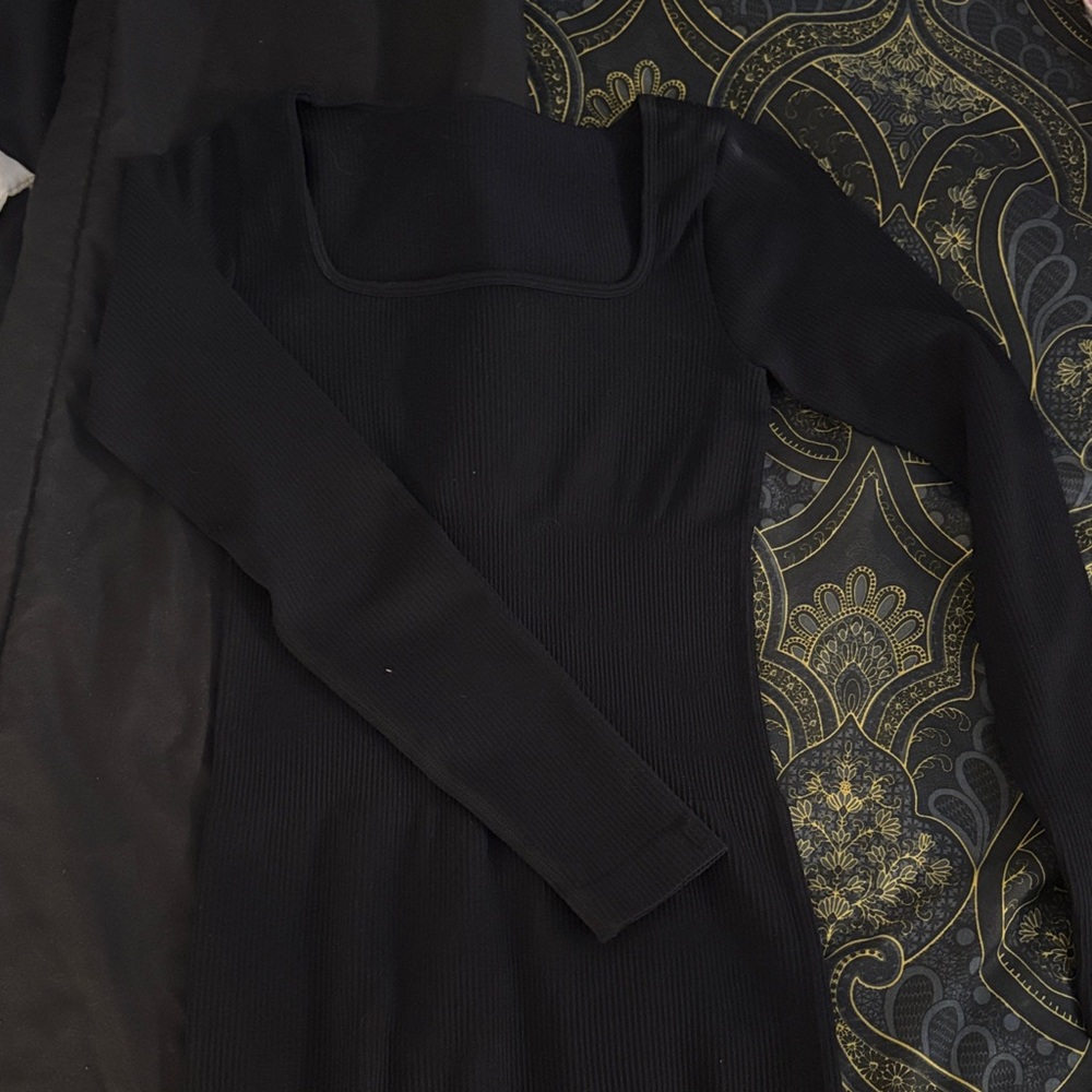 Elegant Black Long Sleeve Dress